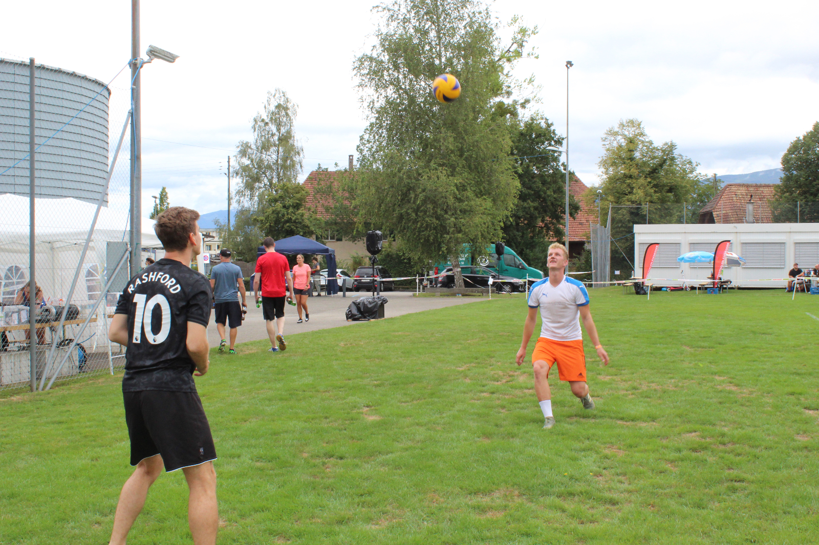 Volley  (80)